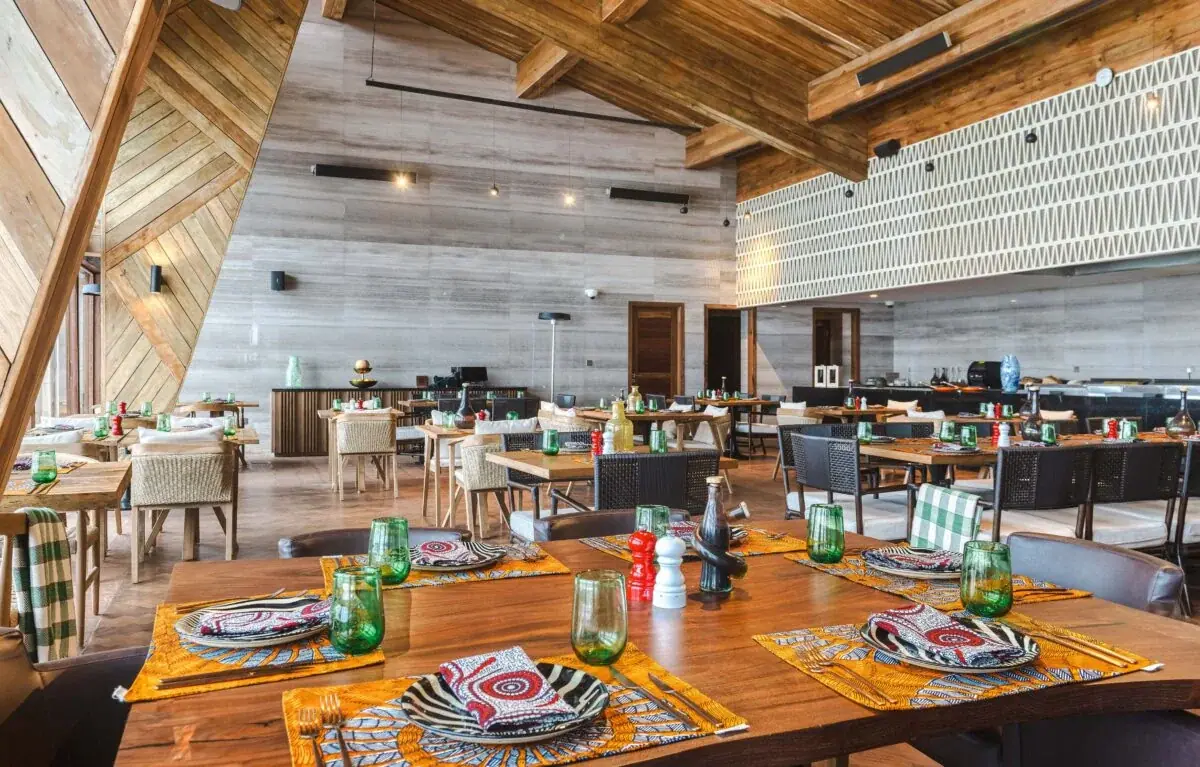 Restaurant dining room at Ngorongoro Lodge, The Rim Room (Meliá Collection)