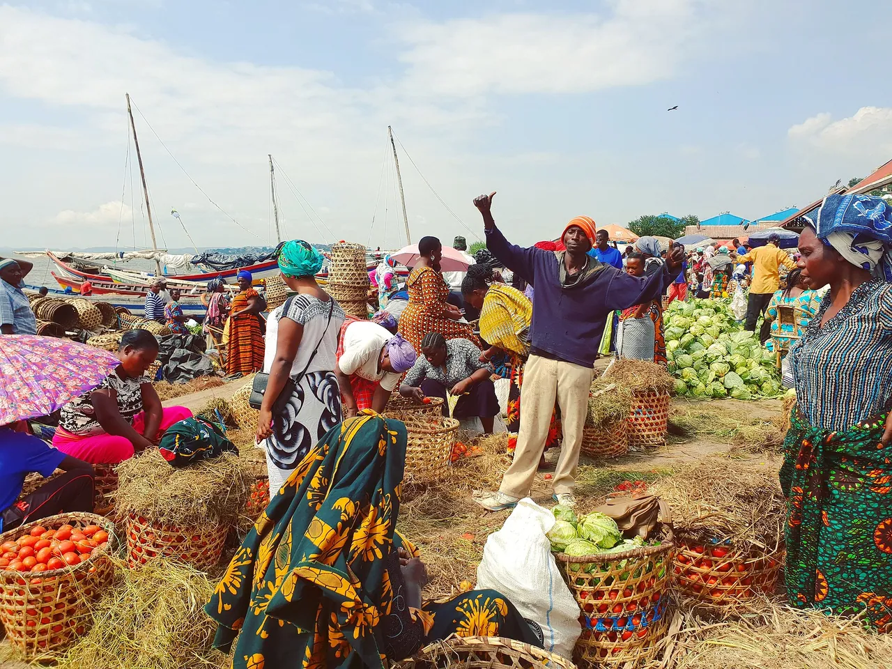 A busy lakeside market at Mwanza on Lake Victoria