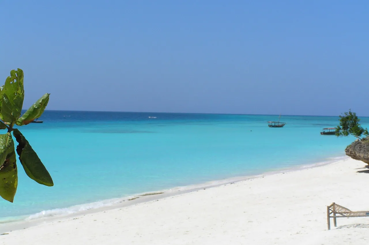White sand and turquoise water on Nungwi beach